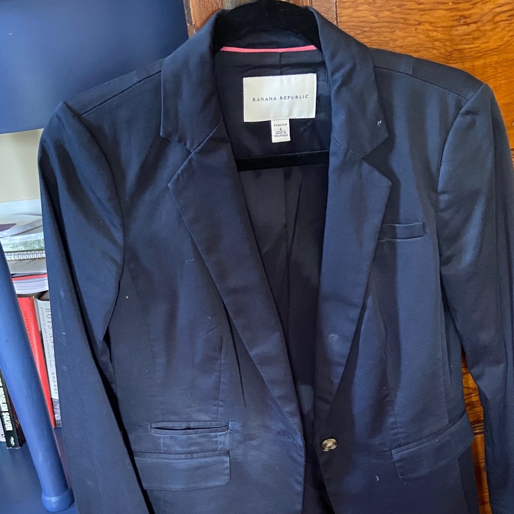 Banana Republic Women’s Navy Blazer